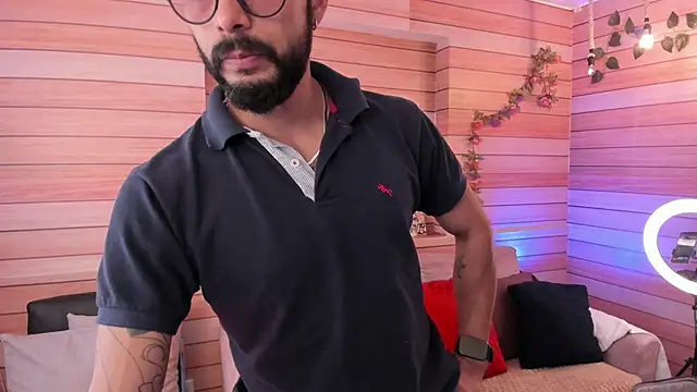 Snapshot of Tom_cooper_ chatting on February 2025 01:06:01 PM Tom cooper online show from February 2025 01:06:01 PM