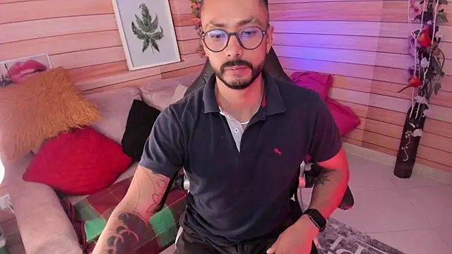 Snapshot of Tom_cooper_ chatting on March 2025 01:08:01 PM Tom cooper online show from March 2025 01:08:01 PM