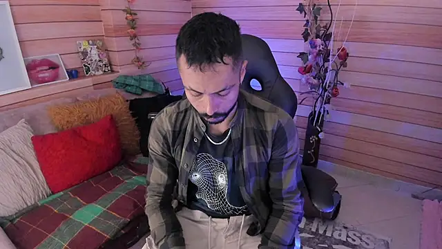 Snapshot of Tom_cooper_ chatting on March 2025 01:07:02 PM Tom cooper online show from March 2025 01:07:02 PM