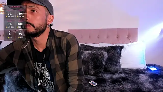 Snapshot of Tom_cooper_ chatting on September 2025 12:27:01 PM Tom cooper online show from September 2025 12:27:01 PM