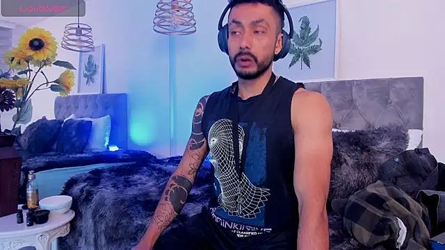 Snapshot of Tom_cooper_ chatting on September 2025 01:05:01 PM Tom cooper online show from September 2025 01:05:01 PM