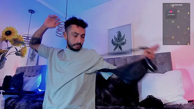 Snapshot of Tom_cooper_ chatting on September 2025 11:59:02 AM Tom cooper online show from September 2025 11:59:02 AM