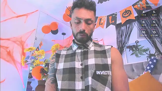 Snapshot of Tom_cooper_ chatting on October 2025 12:52:02 PM Tom cooper online show from October 2025 12:52:02 PM