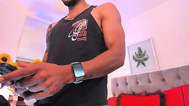 Snapshot of Tom_cooper_ chatting on November 2025 12:40:02 PM Tom cooper online show from November 2025 12:40:02 PM