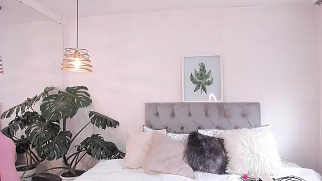 Snapshot of Tom_cooper_ chatting on November 2025 12:16:01 PM Tom cooper online show from November 2025 12:16:01 PM