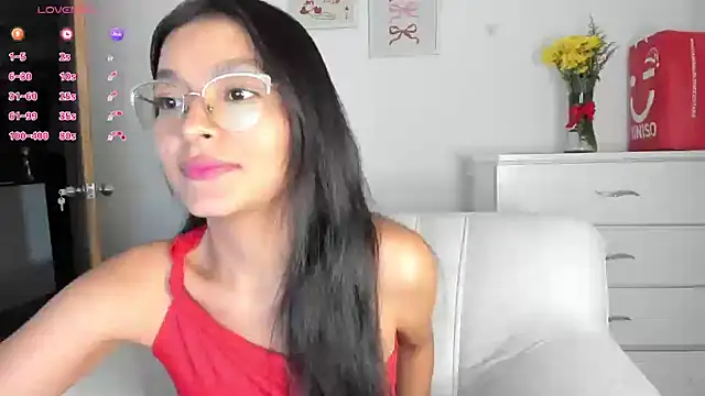 Snapshot of barbie_brunette3 chatting on December 2024 04:53:02 AM barbie brunette3 online show from December 2024 04:53:02 AM