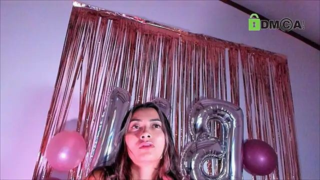 Snapshot of Lauren_A chatting on December 2024 09:52:01 PM Lauren A online show from December 2024 09:52:01 PM