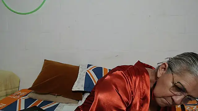 candy mature  online show from February 2026 10:30:02 PM