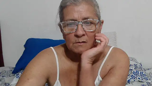 Snapshot of candy_mature_ chatting on June 2026 12:32:02 AM candy mature online show from June 2026 12:32:02 AM