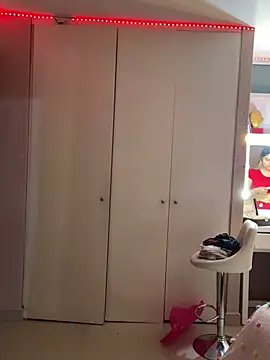 Snapshot of DarianaGuzz chatting on March 2025 06:37:01 AM DarianaGuzz online show from March 2025 06:37:01 AM