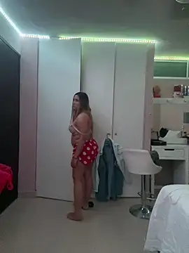 Snapshot of DarianaGuzz chatting on March 2025 06:05:01 AM DarianaGuzz online show from March 2025 06:05:01 AM