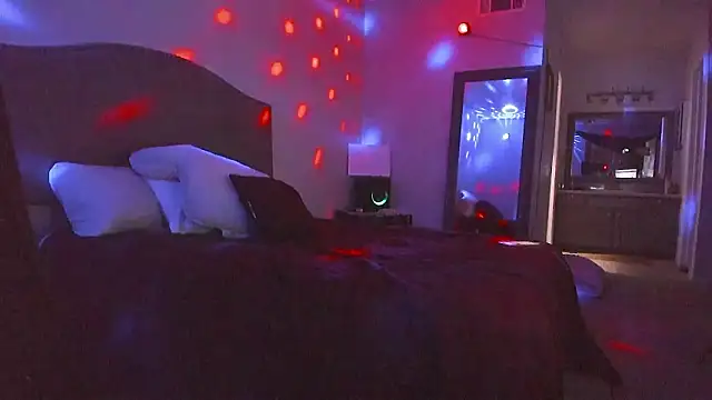 yiauana online show from February 2026 06:21:01 AM