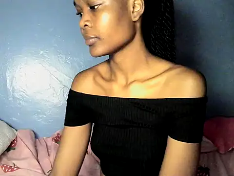 Snapshot of cyberbunnie chatting on December 2024 09:42:02 PM cyberbunnie online show from December 2024 09:42:02 PM