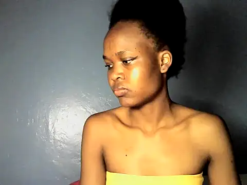 Snapshot of cyberbunnie chatting on December 2024 10:28:01 PM cyberbunnie online show from December 2024 10:28:01 PM