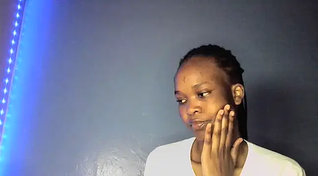 Snapshot of cyberbunnie chatting on January 2025 07:34:02 PM cyberbunnie online show from January 2025 07:34:02 PM