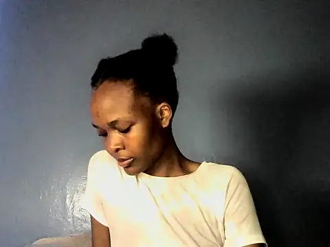 Snapshot of cyberbunnie chatting on February 2025 06:46:01 PM cyberbunnie online show from February 2025 06:46:01 PM