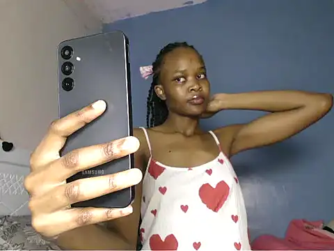 Snapshot of cyberbunnie chatting on October 2025 08:29:02 PM cyberbunnie online show from October 2025 08:29:02 PM