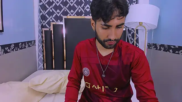 MilanZaire online show from October 2025 12:30:02 AM