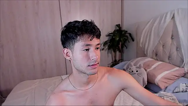 dimitri targaryen online show from September 2025 01:18:01 AM