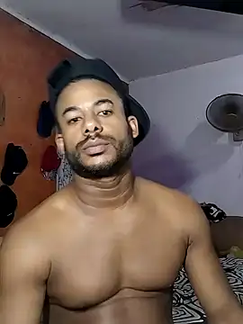 Snapshot of Negroricobaby chatting on January 2025 04:25:01 AM Negroricobaby online show from January 2025 04:25:01 AM