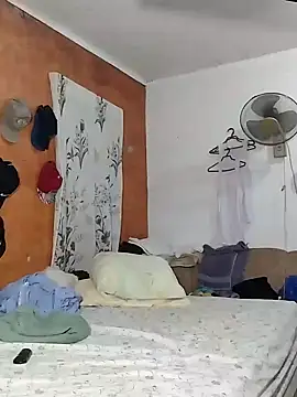 Snapshot of Negroricobaby chatting on February 2025 04:59:02 AM Negroricobaby online show from February 2025 04:59:02 AM