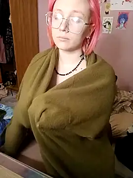 Snapshot of DeviJonson chatting on February 2025 06:53:01 PM DeviJonson online show from February 2025 06:53:01 PM