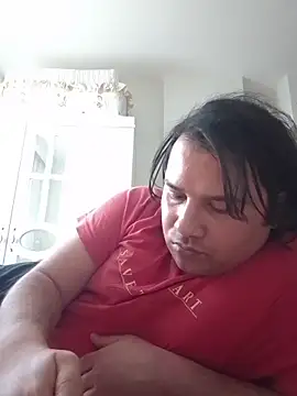 raducelfrumos99 online show from March 2026 02:23:02 PM