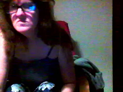 Everydayonli online show from November 2025 08:58:01 PM