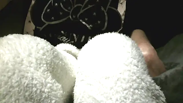 Snapshot of Everydayonli chatting on February 2026 04:00:02 PM Everydayonli online show from February 2026 04:00:02 PM