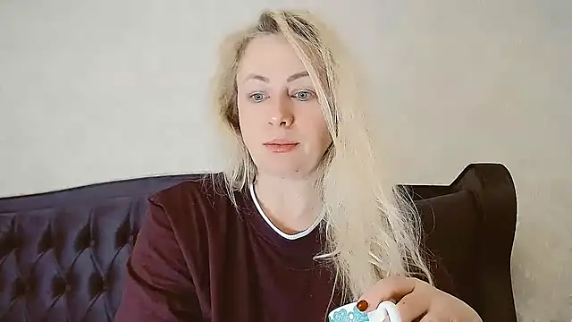 Olesya online show from January 2026 01:27:02 PM