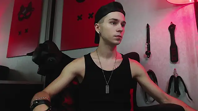 Snapshot of Joseph__Quinn chatting on January 2025 09:19:02 AM Joseph Quinn online show from January 2025 09:19:02 AM