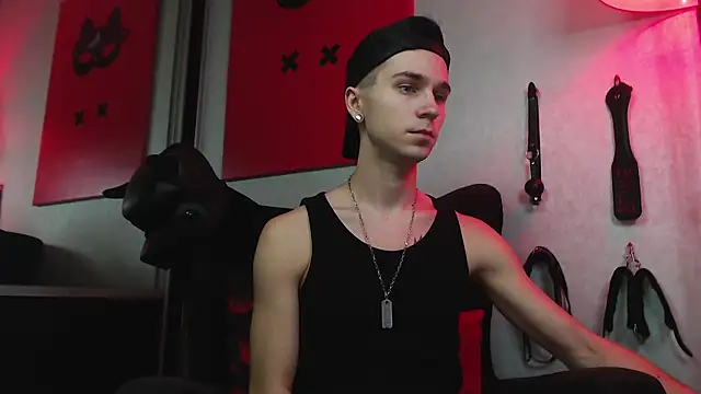 Snapshot of Joseph__Quinn chatting on January 2025 12:22:01 PM Joseph Quinn online show from January 2025 12:22:01 PM