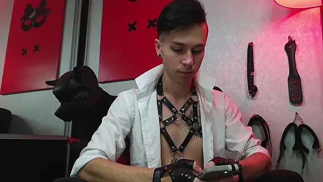 Snapshot of Joseph__Quinn chatting on March 2025 08:08:01 AM Joseph Quinn online show from March 2025 08:08:01 AM