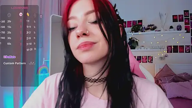 Snapshot of arielabradberry chatting on December 2024 05:02:01 PM arielabradberry online show from December 2024 05:02:01 PM