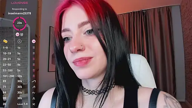 Snapshot of arielabradberry chatting on December 2024 05:37:02 PM arielabradberry online show from December 2024 05:37:02 PM