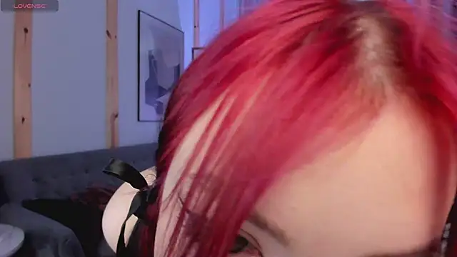 Snapshot of arielabradberry chatting on February 2025 01:51:01 PM arielabradberry online show from February 2025 01:51:01 PM