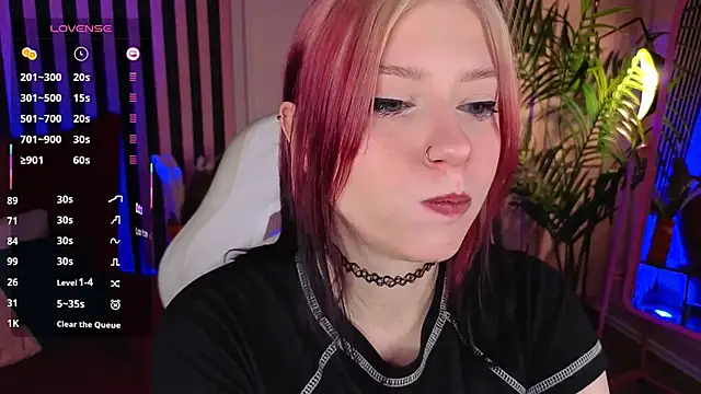 Snapshot of arielabradberry chatting on September 2025 04:10:02 PM arielabradberry online show from September 2025 04:10:02 PM