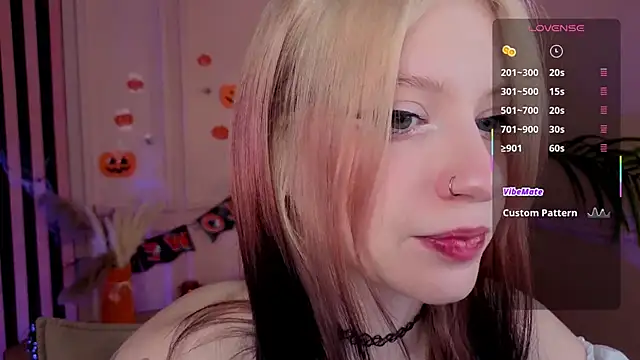 Snapshot of arielabradberry chatting on October 2025 10:38:02 AM arielabradberry online show from October 2025 10:38:02 AM