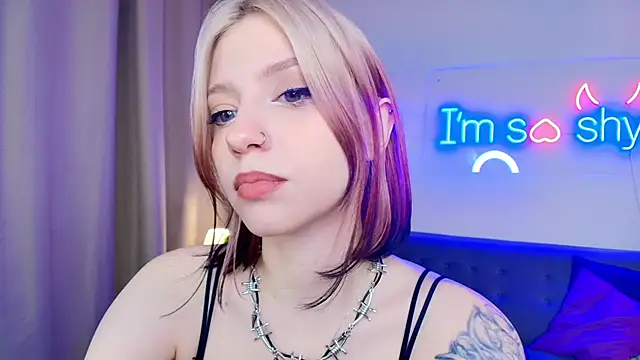 Snapshot of arielabradberry chatting on November 2025 01:55:02 PM arielabradberry online show from November 2025 01:55:02 PM