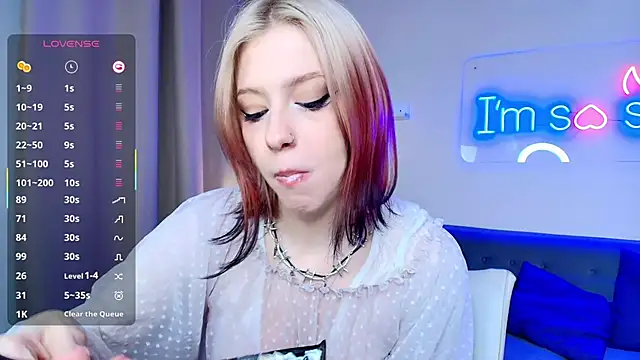 Snapshot of arielabradberry chatting on November 2025 01:45:02 PM arielabradberry online show from November 2025 01:45:02 PM