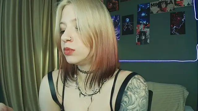 Snapshot of arielabradberry chatting on January 2026 02:22:02 PM arielabradberry online show from January 2026 02:22:02 PM