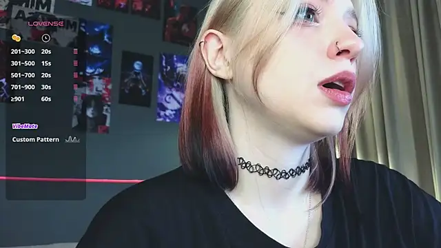 Snapshot of arielabradberry chatting on January 2026 01:17:02 PM arielabradberry online show from January 2026 01:17:02 PM