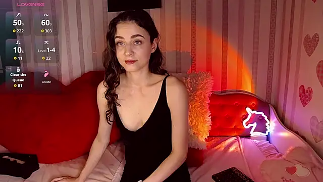 Snapshot of AliceNikke chatting on September 2025 08:14:01 PM AliceNikke online show from September 2025 08:14:01 PM