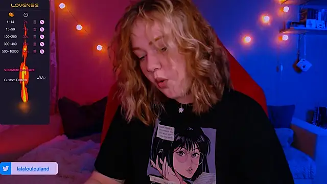 Snapshot of lala_loulou_land chatting on December 2024 09:04:02 PM lala loulou land online show from December 2024 09:04:02 PM