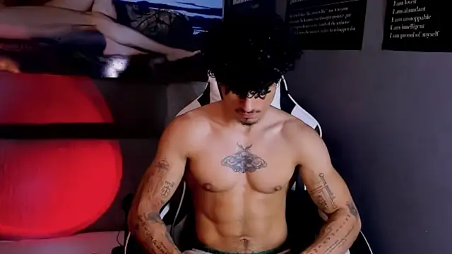 Thomas Fit1 online show from April 2026 08:22:02 PM