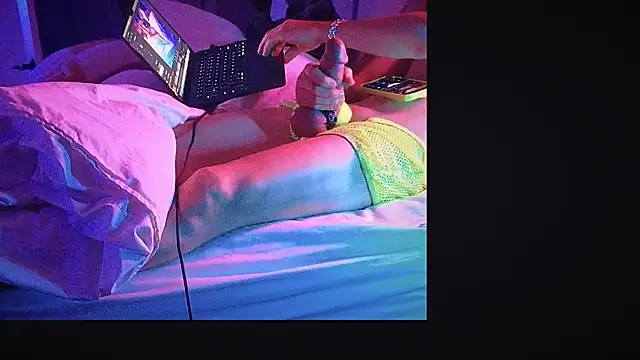 Snapshot of YouLikeBigDick9 chatting on March 2025 07:53:02 AM YouLikeBigDick9 online show from March 2025 07:53:02 AM