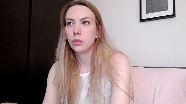 Scarlettford online show from November 2025 12:49:02 PM