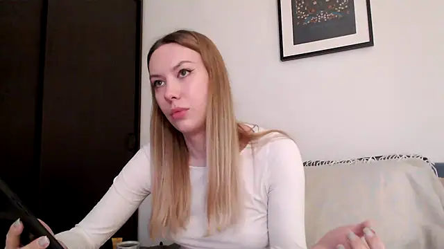 Scarlettford online show from January 2026 01:04:01 PM