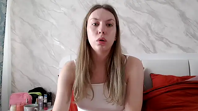 Snapshot of Scarlettford chatting on June 2026 11:41:02 AM Scarlettford online show from June 2026 11:41:02 AM