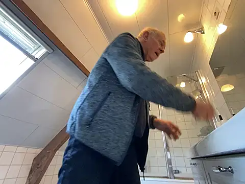 Snapshot of martxxxxx chatting on March 2025 10:11:01 AM martxxxxx online show from March 2025 10:11:01 AM